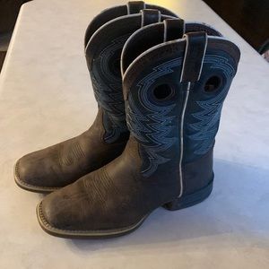 Durango cowboy boots size 4Y square toe